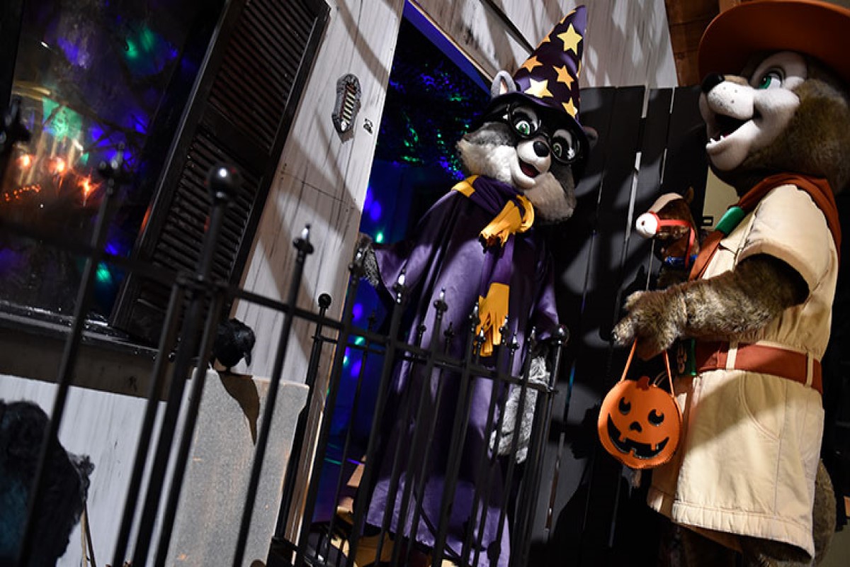 CELEBRATE HALLOWEEN AT THE GREAT WOLF LODGE HOWL-O-WEEN EVENT